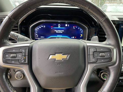 Used 2023 Chevrolet Silverado 1500 LTZ AWD/4WD image 16