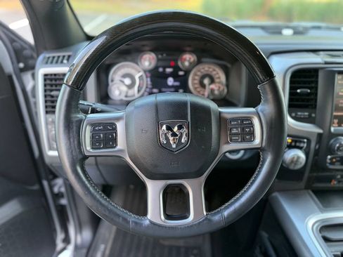 Used 2015 RAM 1500 Limited RWD image 26