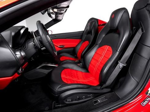 Certified 2017 Ferrari 488 Spider RWD image 4