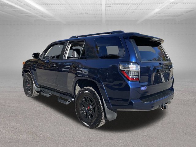 Used 2021 Toyota 4Runner Venture w/ Moonroof Package AWD/4WD image 9