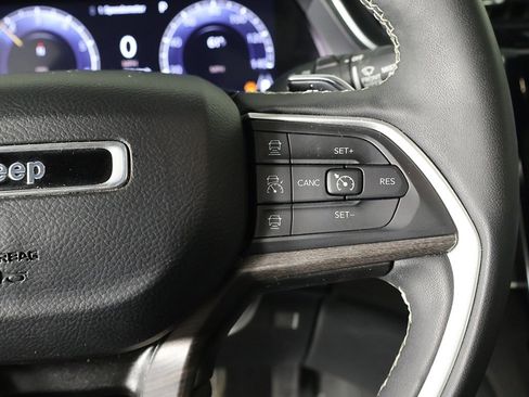 Used 2024 Jeep Grand Cherokee L Limited w/ Luxury Tech Group II image 48