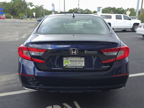 Used 2018 Honda Accord EX-L image 6