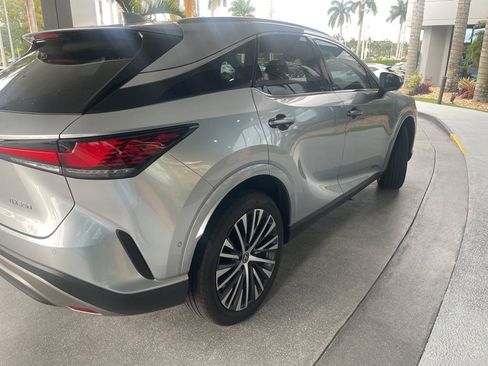 Used 2025 Lexus RX 350 Premium Plus w/ Convenience Package image 8