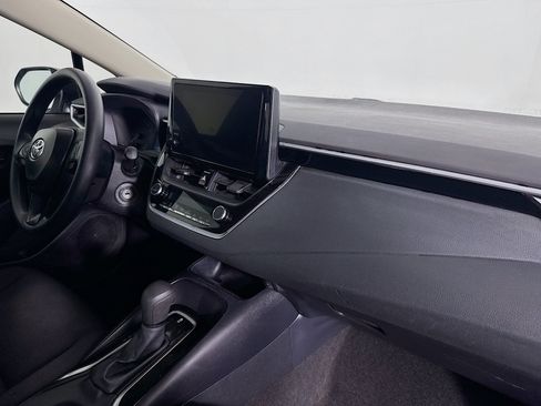 Used 2025 Toyota Corolla LE FWD image 27