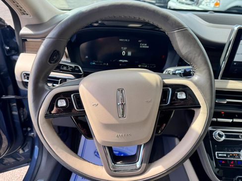 Used 2022 Lincoln Corsair Reserve w/ Equipment Group 201A image 12