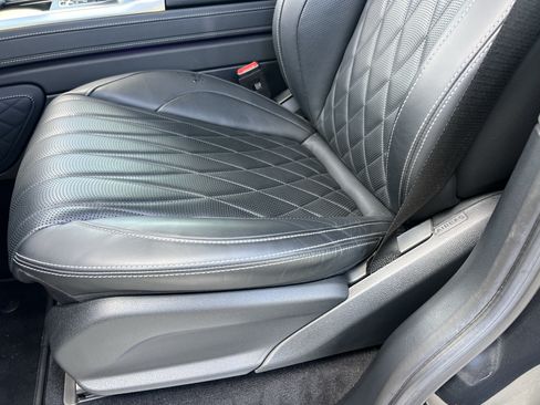 Used 2022 Mercedes-Benz G 550 image 18