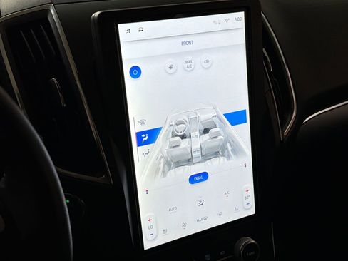 Used 2021 Ford Edge Titanium w/ Cargo Accessory Package image 7