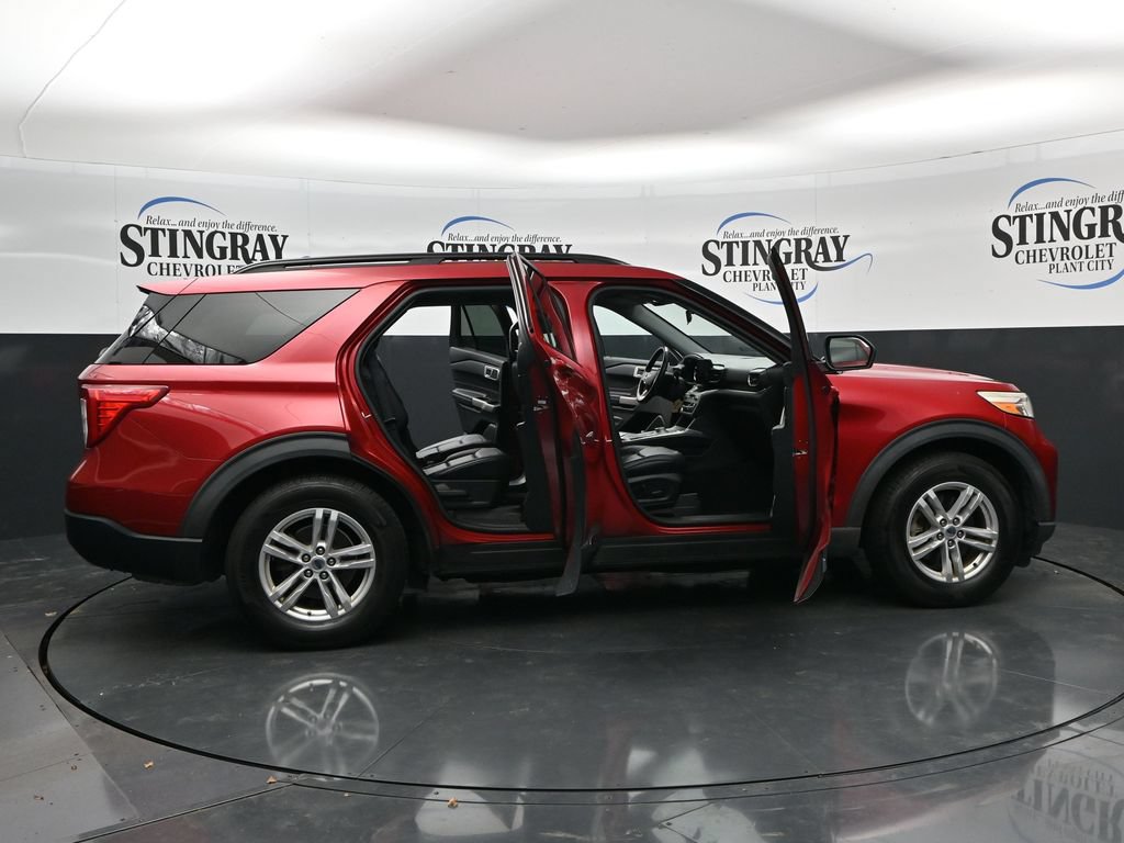 Used 2021 Ford Explorer XLT w/ Equipment Group 202A RWD image 36