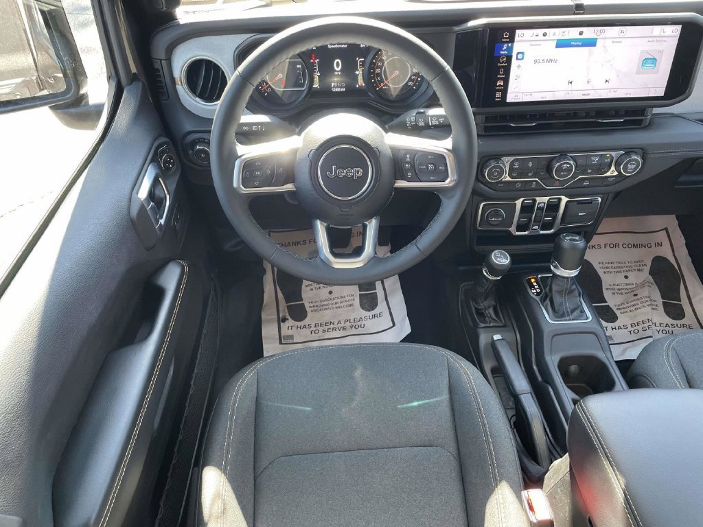 Certified 2026 Jeep Wrangler Unlimited Sahara AWD/4WD image 22