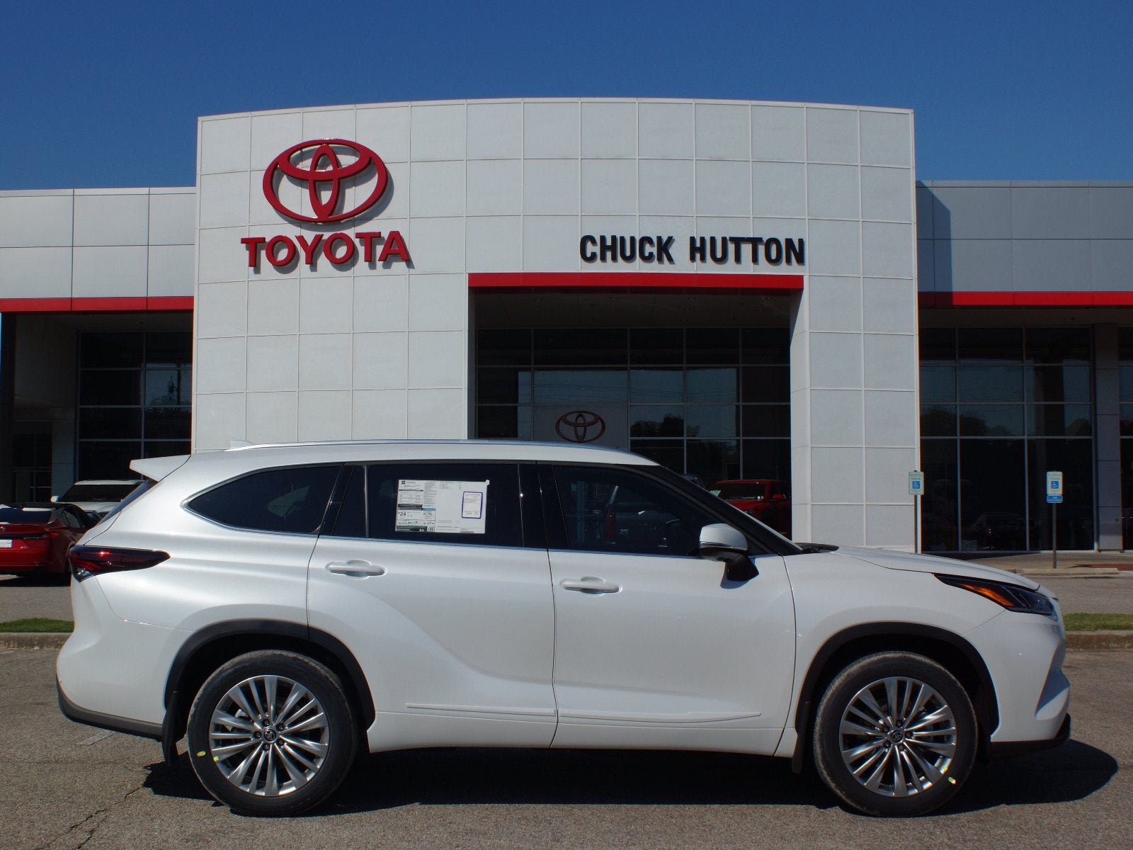 Used 2026 Toyota Highlander Platinum AWD/4WD image 13