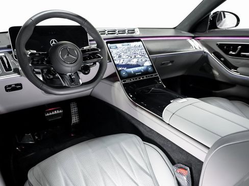 Used 2025 Mercedes-Benz S 63 AMG S image 43
