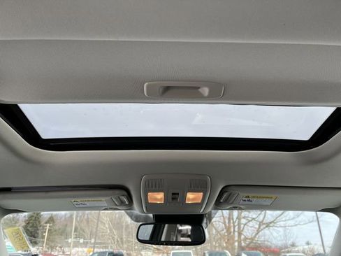 Used 2023 MAZDA CX-9 Touring image 18