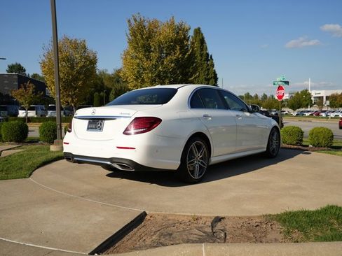 Certified 2019 Mercedes-Benz E 300 4MATIC image 8