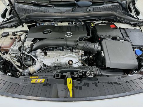 Used 2021 Mercedes-Benz GLA 250 image 27
