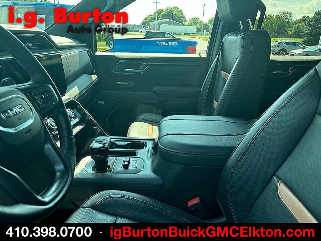 Certified 2023 GMC Sierra 1500 AT4 w/ AT4 Premium Package AWD/4WD image 7