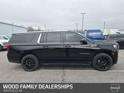 Used 2022 GMC Yukon XL SLE image 4