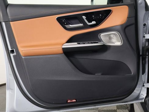 Certified 2023 Mercedes-Benz GLC 300 image 12