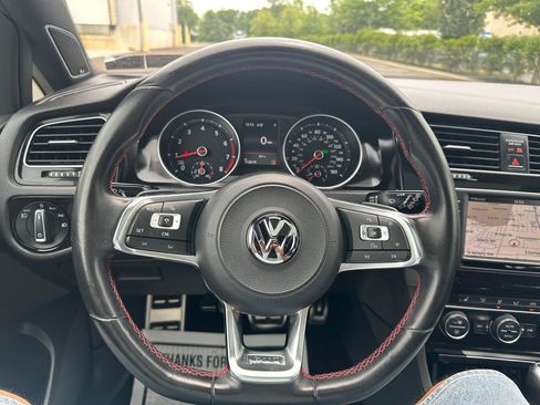 Used 2017 Volkswagen GTI Autobahn FWD image 23
