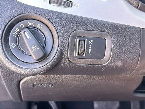 Used 2017 Dodge Journey SXT w/ Comfort/Convenience Group image 37