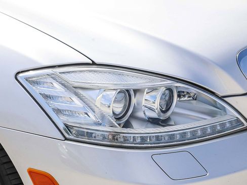 Used 2012 Mercedes-Benz S 550 image 8