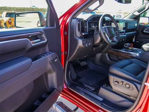 New 2025 Chevrolet Silverado 1500 RST image 32