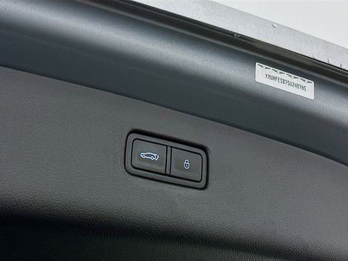 Used 2025 Genesis GV80 2.5T Standard AWD/4WD image 31