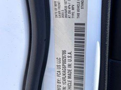 Used 2023 Jeep Grand Cherokee L Laredo AWD/4WD image 11