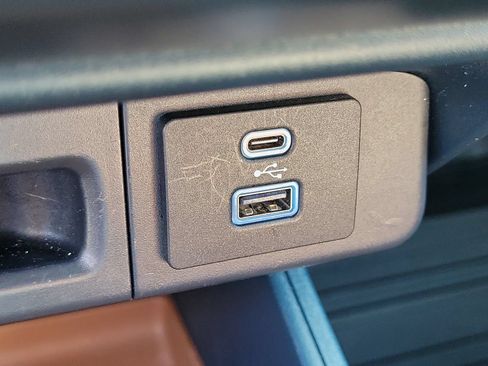 Certified 2024 Ford Maverick Lariat w/ 4K Tow Package AWD/4WD image 25