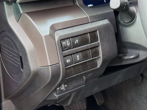 Used 2025 Toyota Tacoma TRD Off-Road AWD/4WD image 10