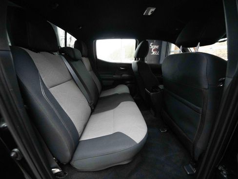 Used 2023 Toyota Tacoma TRD Sport w/ Advanced Technology Package image 24