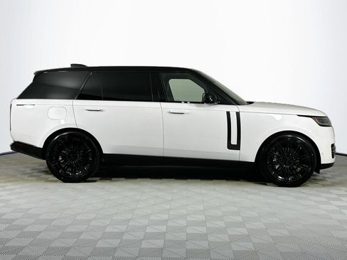 New 2026 Land Rover Range Rover Long Wheelbase SE AWD/4WD image 4