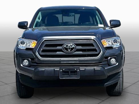 Used 2023 Toyota Tacoma SR5 AWD/4WD image 4