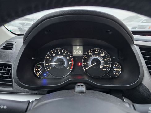 Used 2010 Subaru Outback 2.5i Premium image 14