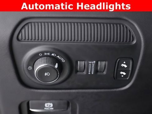 Used 2025 Jeep Grand Wagoneer Series II Obsidian w/ Quick Order Packagew 28T image 20