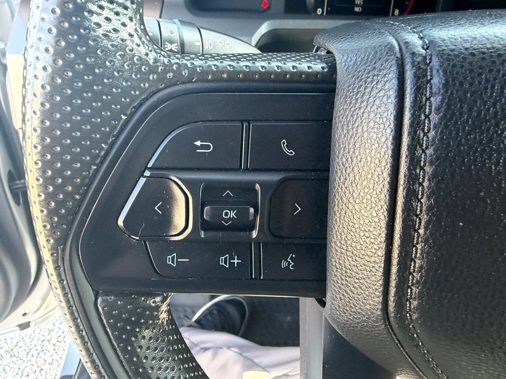 Used 2024 Toyota Tacoma SR5 AWD/4WD image 17