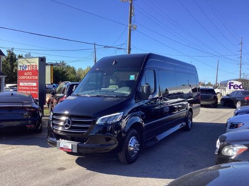 Used 2019 Mercedes-Benz Sprinter 170 image 1