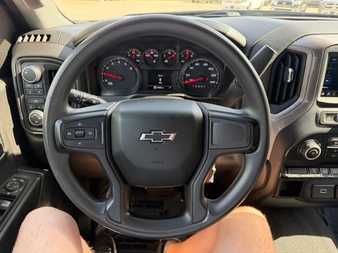 Used 2019 Chevrolet Silverado 1500 Custom Trail Boss w/ Custom Convenience Package AWD/4WD image 19