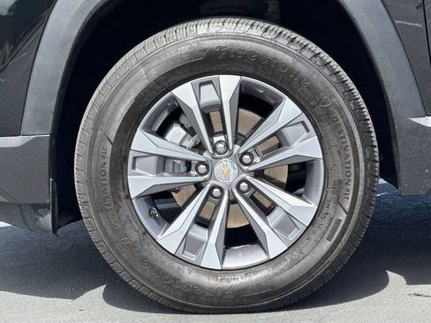 Used 2026 Chevrolet Equinox LT w/ LPO, Floor Liner Package FWD image 15