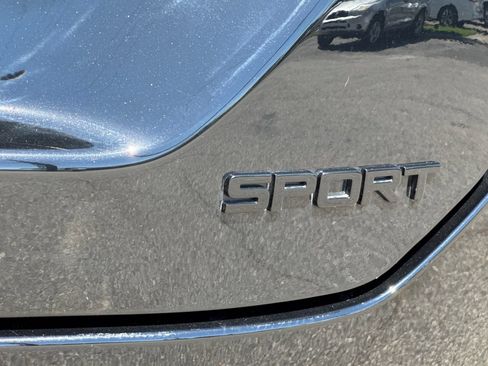 Certified 2025 Honda Pilot Sport image 28