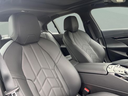 Used 2026 BMW 530i image 22