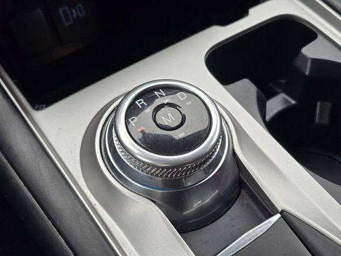 Used 2020 Ford Explorer XLT w/ Comfort Package image 39