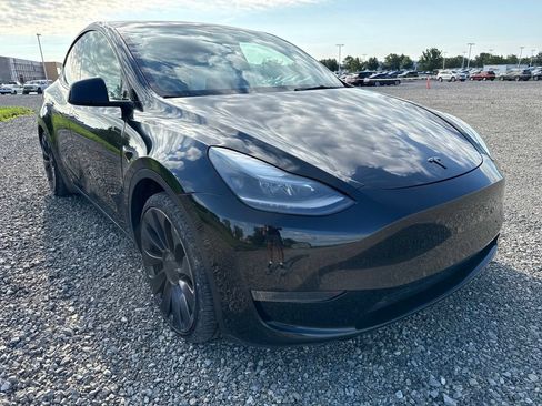 Used 2022 Tesla Model Y Performance AWD/4WD image 11