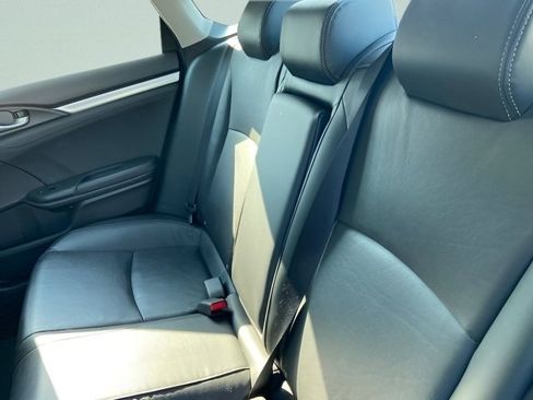 Used 2016 Honda Civic Touring image 15