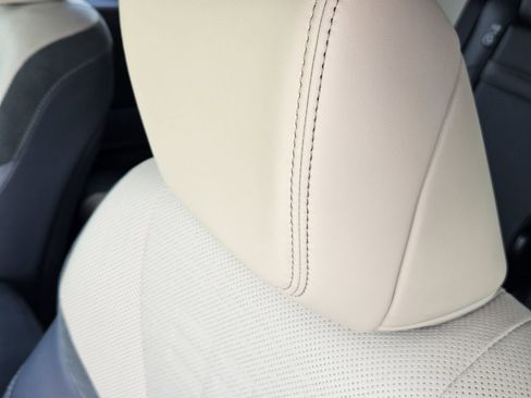 Used 2024 Lexus GX 550 image 36