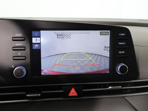 Certified 2024 Hyundai Elantra SE image 6