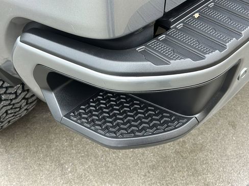 Used 2025 GMC Sierra 1500 AT4 w/ AT4 Premium Package image 19