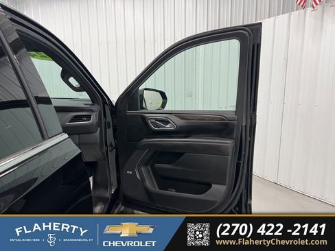 Used 2024 Chevrolet Tahoe LT w/ LT Signature Plus Package image 14