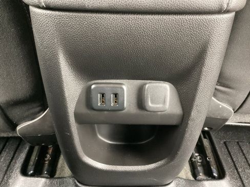 Used 2017 GMC Canyon SLE image 28