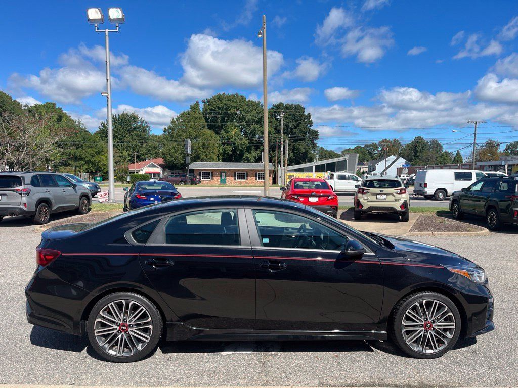 Used 2021 Kia Forte GT FWD image 3