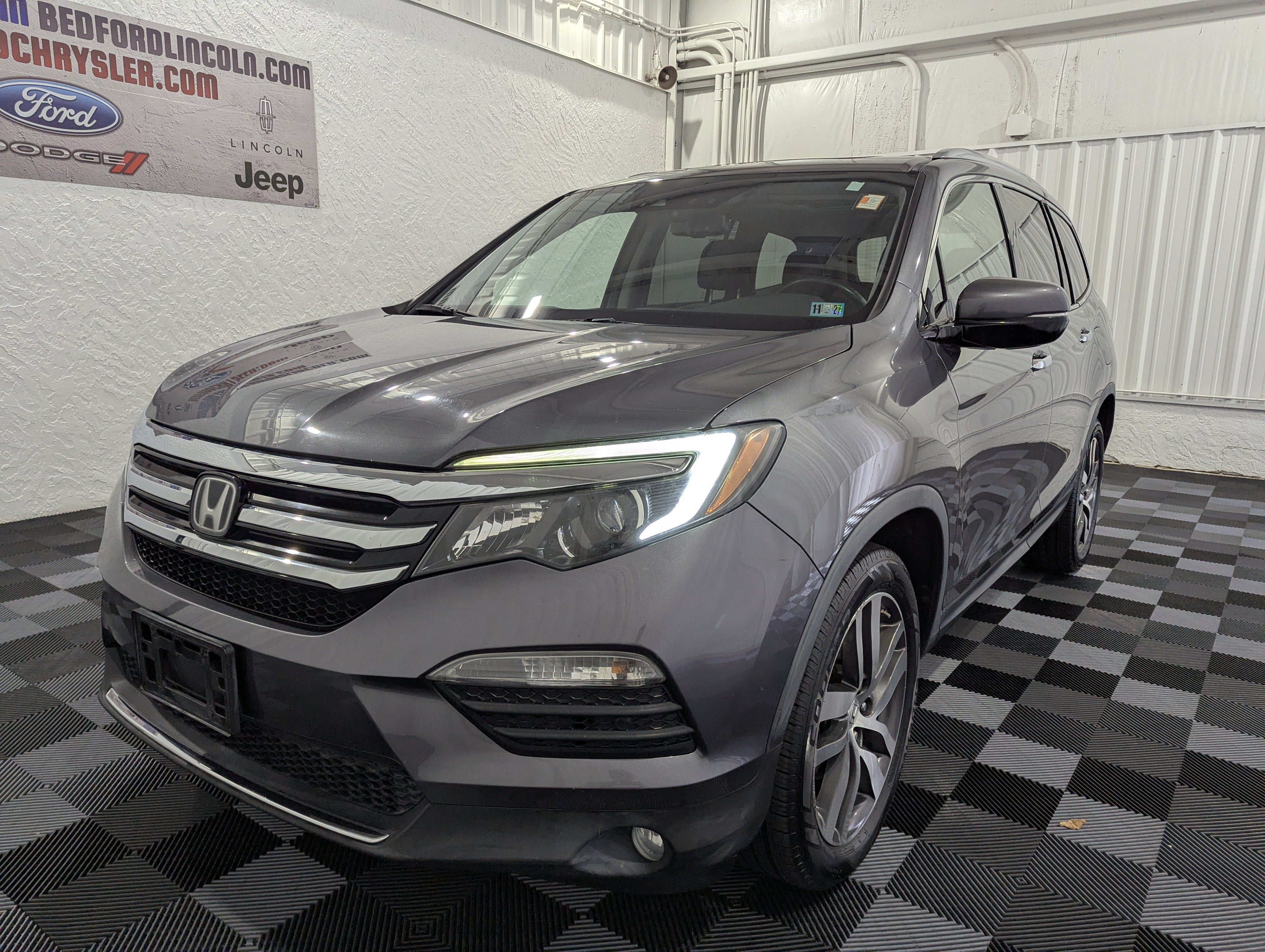 Used 2016 Honda Pilot Elite image 3